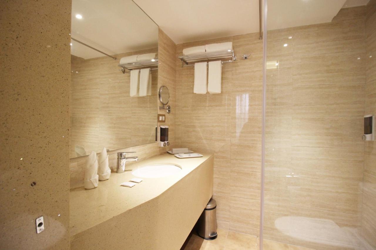 Hotel Jagadish International-Sankey Road บังกาลอร์ ภายนอก รูปภาพ